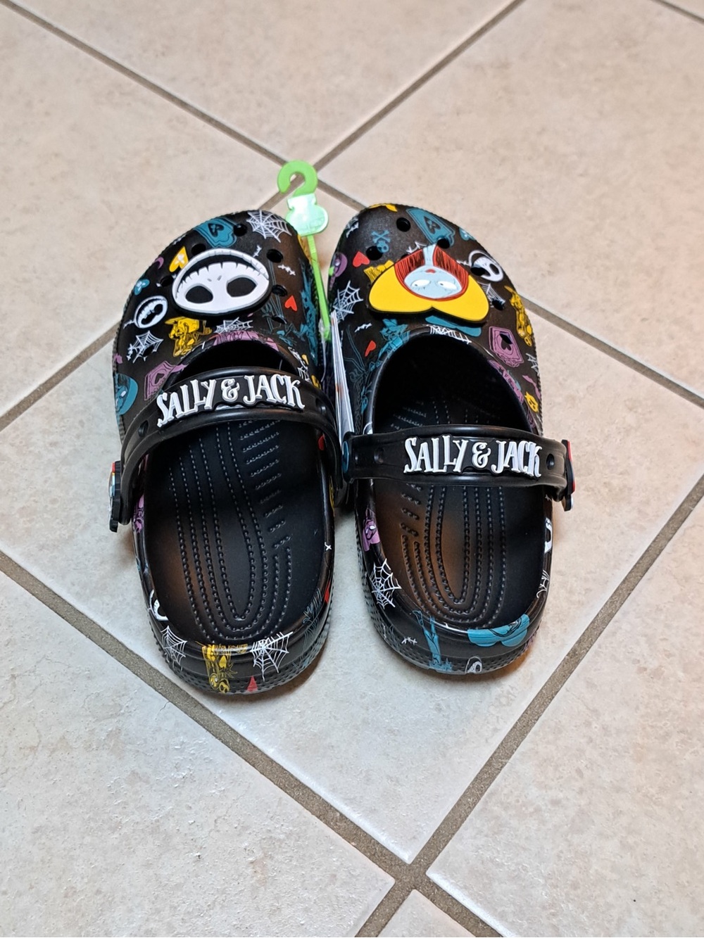 Crocs - Disney "The Nightmare Before Christmas" Classic Crocs - Women's size 9 - Picture 6 of 9